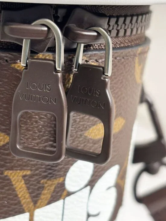 Louis Vuitton Everyday LV Coffee Cup Shoulder Bag Monogram - Picture 6 of 14